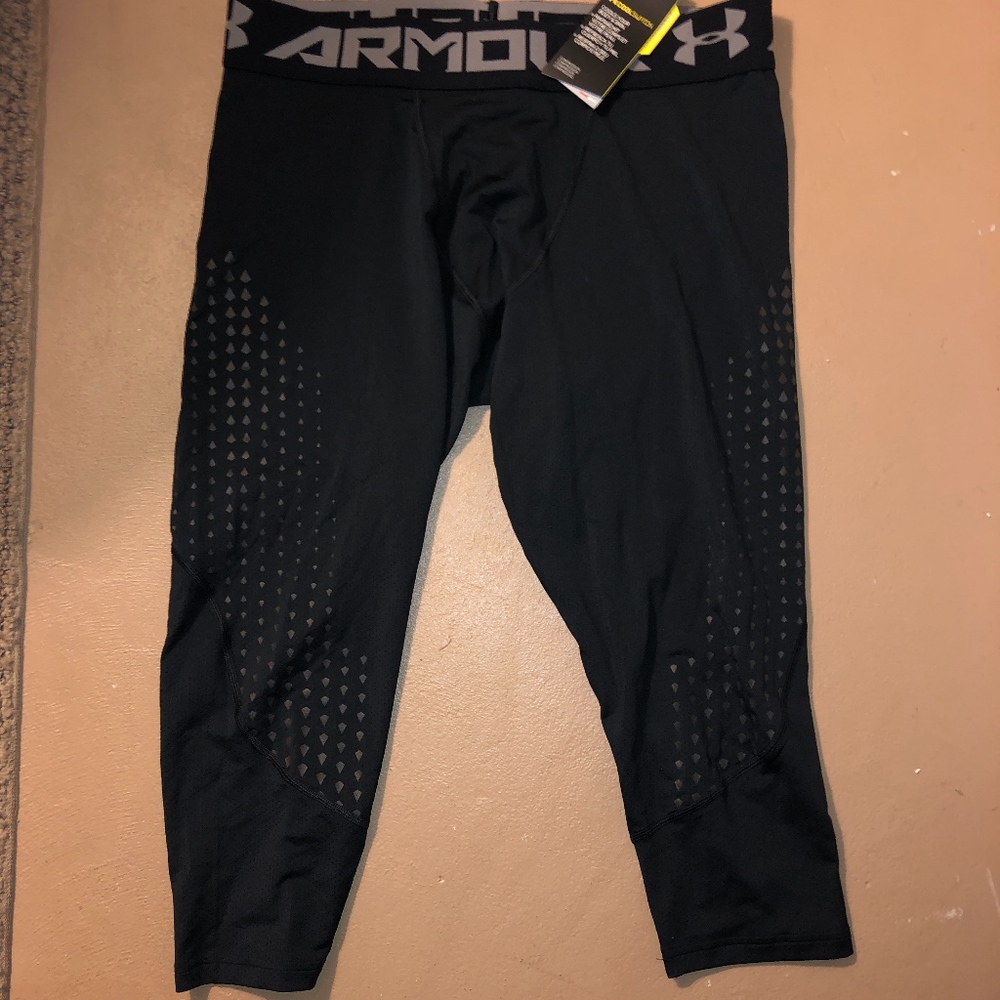 Under Armour Mens Mid length Compressions Size XL